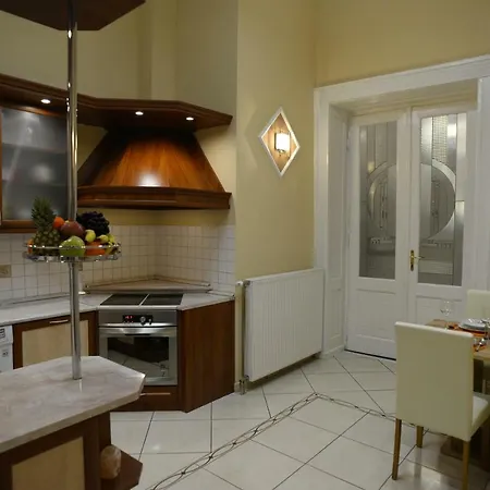 Royal Apartment *